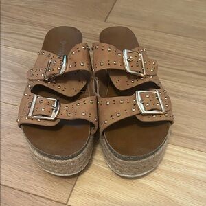 Women's Studded Double-Buckle Tan Platform Clog Slides